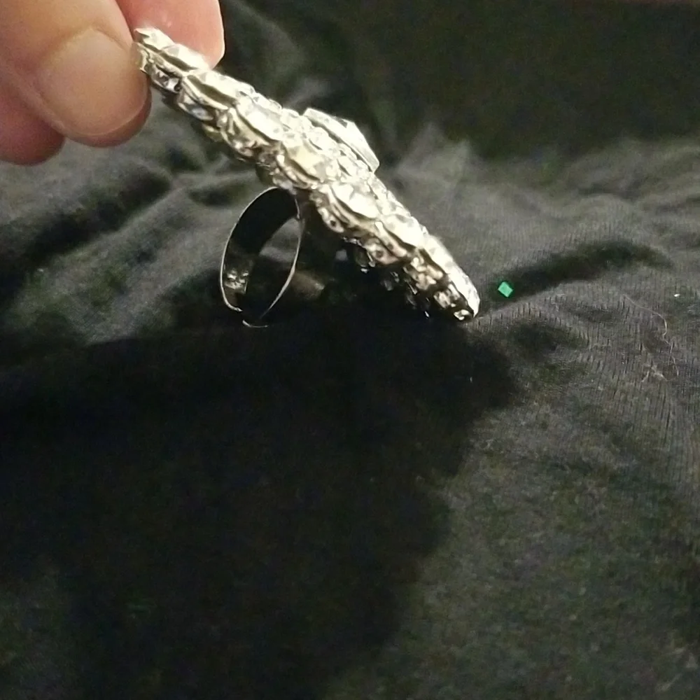 Beautiful big ring - Picture 4 of 4